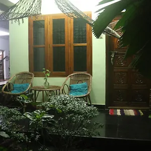 Mummy Bamboo House Inn